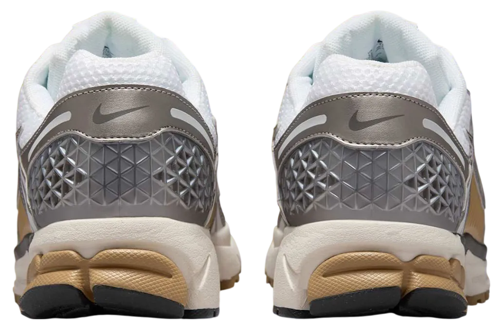 nike zoom vomero 5 metallic pewter parachute beige 2