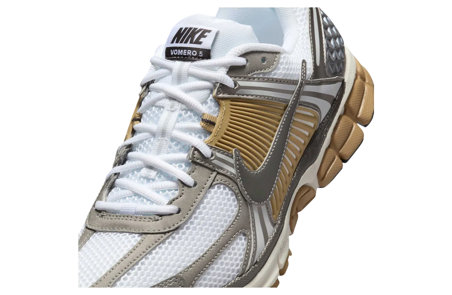 nike zoom vomero 5 metallic pewter parachute beige 4