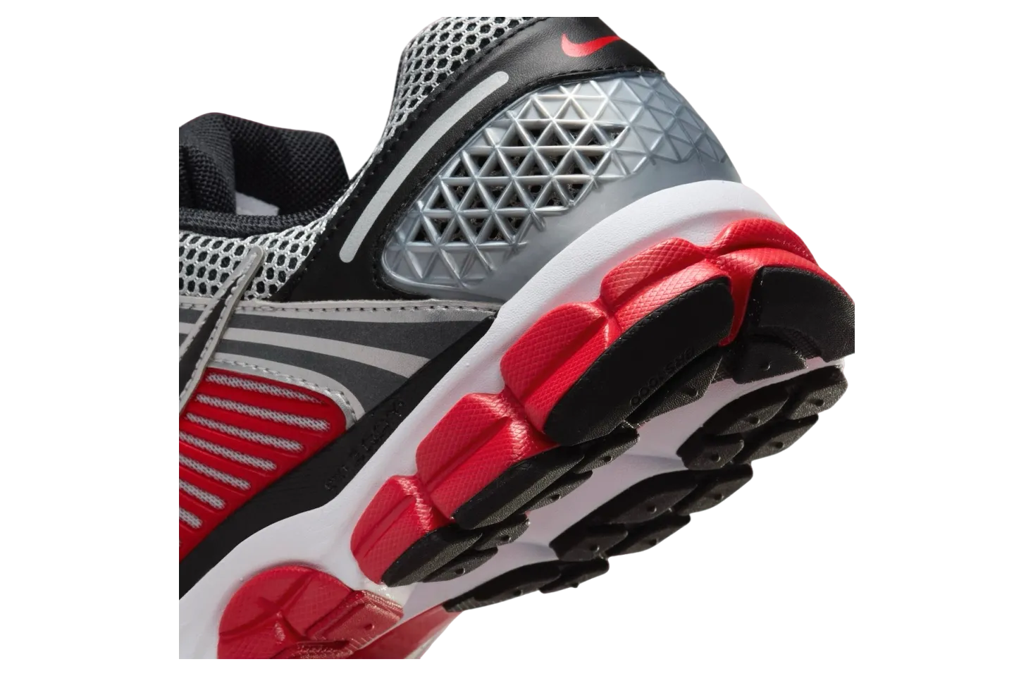 nike zoom vomero 5 metallic silver university red 6