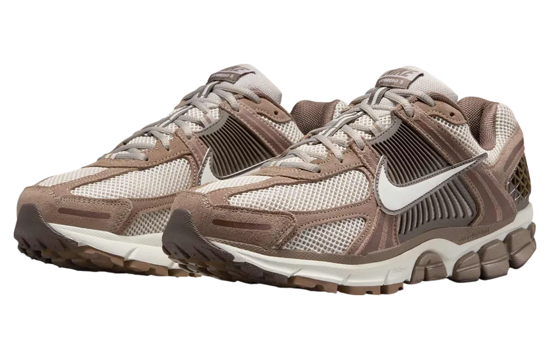 nike zoom vomero 5 mink brown college grey 0