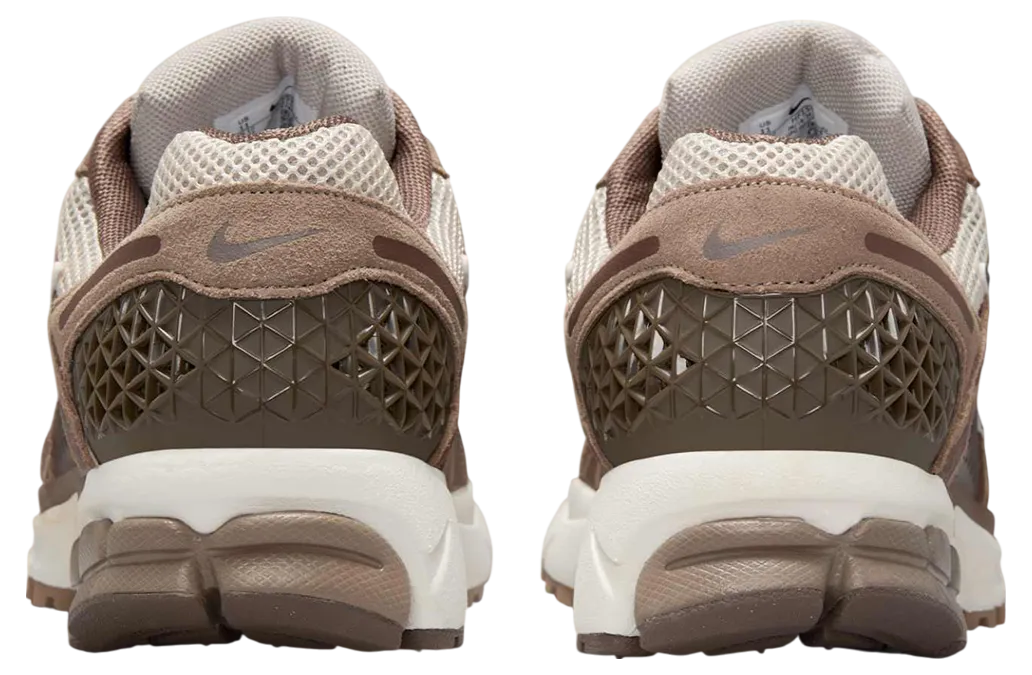 nike zoom vomero 5 mink brown college grey 3
