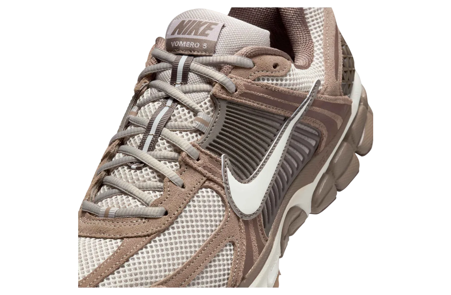 nike zoom vomero 5 mink brown college grey 5