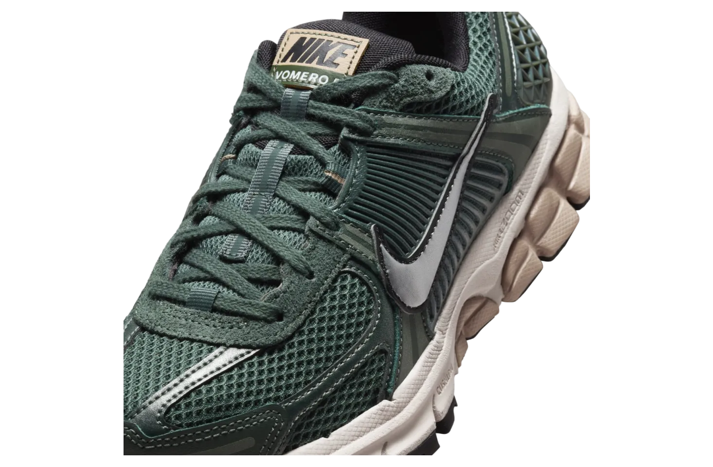 nike zoom vomero 5 vintage green chrome 8