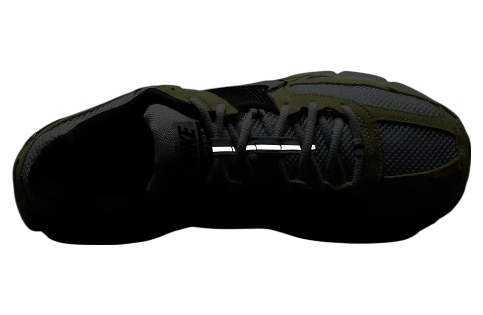 nike zoom vomero 5 wmns barely volt metallic platinum 7