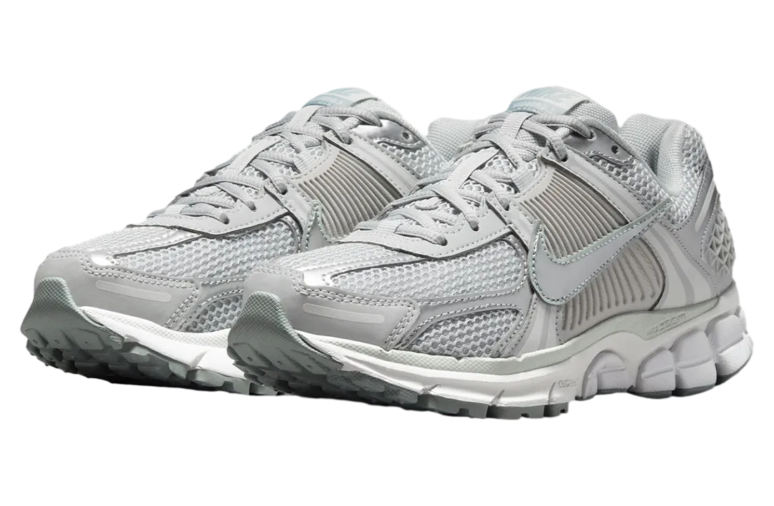 nike zoom vomero 5 wmns grey fog white 0