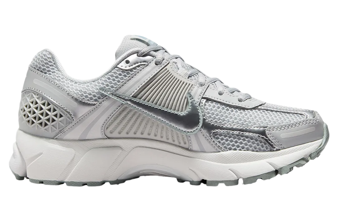 nike zoom vomero 5 wmns grey fog white 1