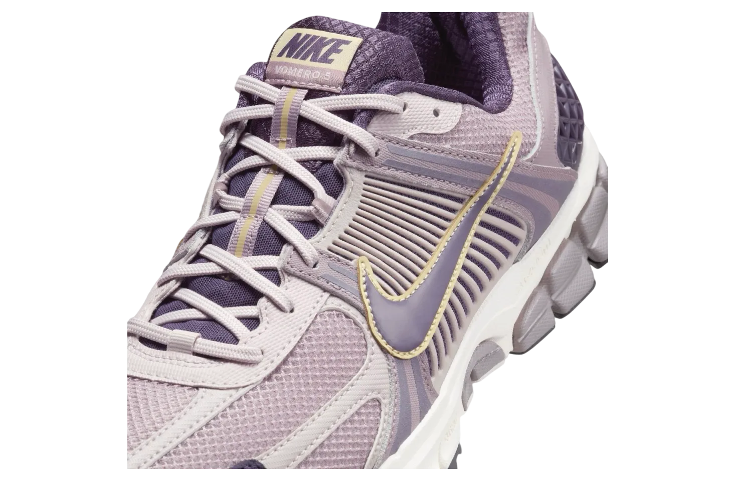 nike zoom vomero 5 wmns platinum violet 5