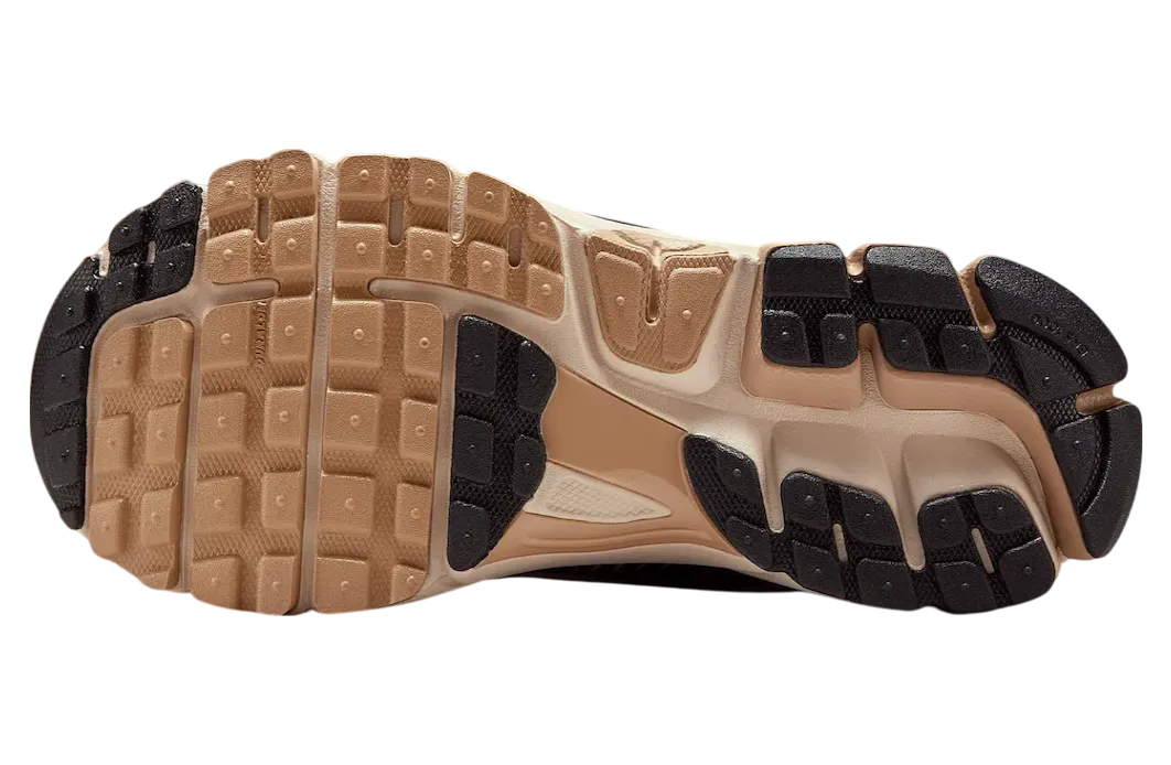 nike zoom vomero 5 wmns sanddrift hemp 4