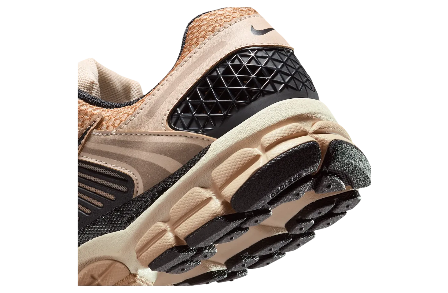 nike zoom vomero 5 wmns sanddrift hemp 6