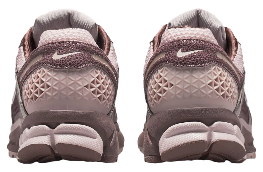 nike zoom vomero 5 wmns tattoo particle rose 4