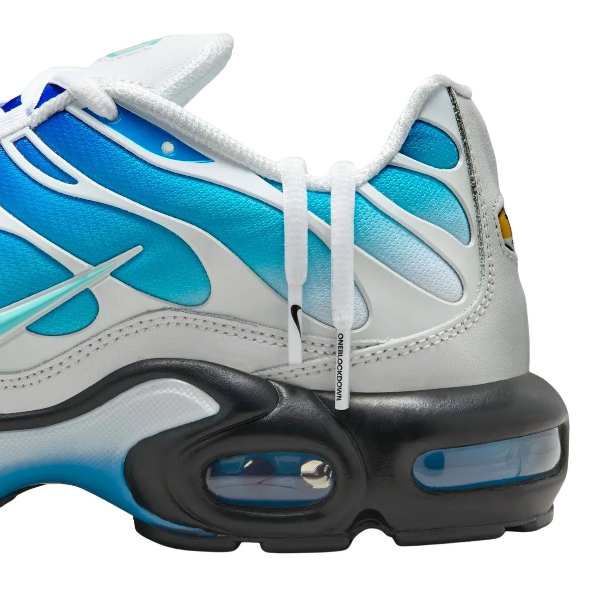 one block down x nike air max plus light photo blue 5