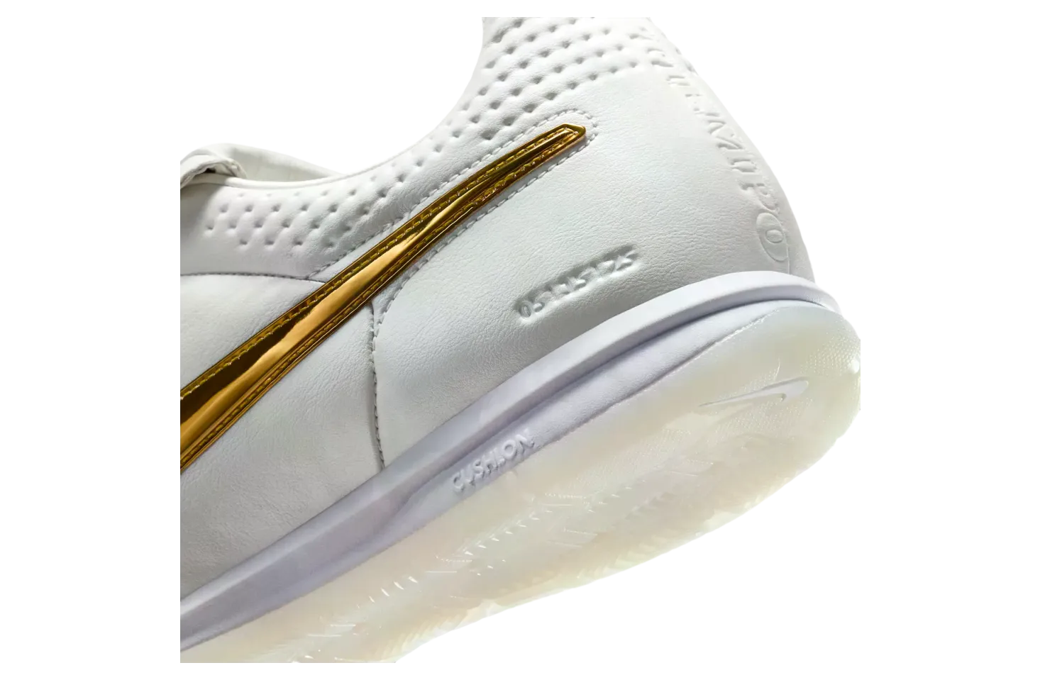 ronaldinho x nike tiempo legend touch of gold 7