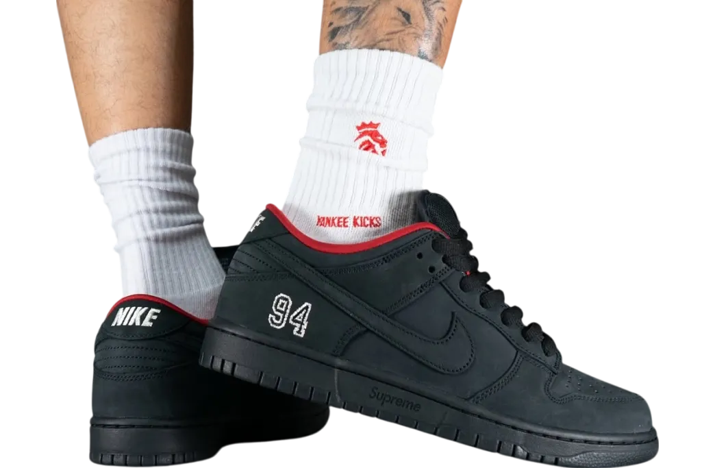 supreme x nike sb dunk low 94 black 2025 2