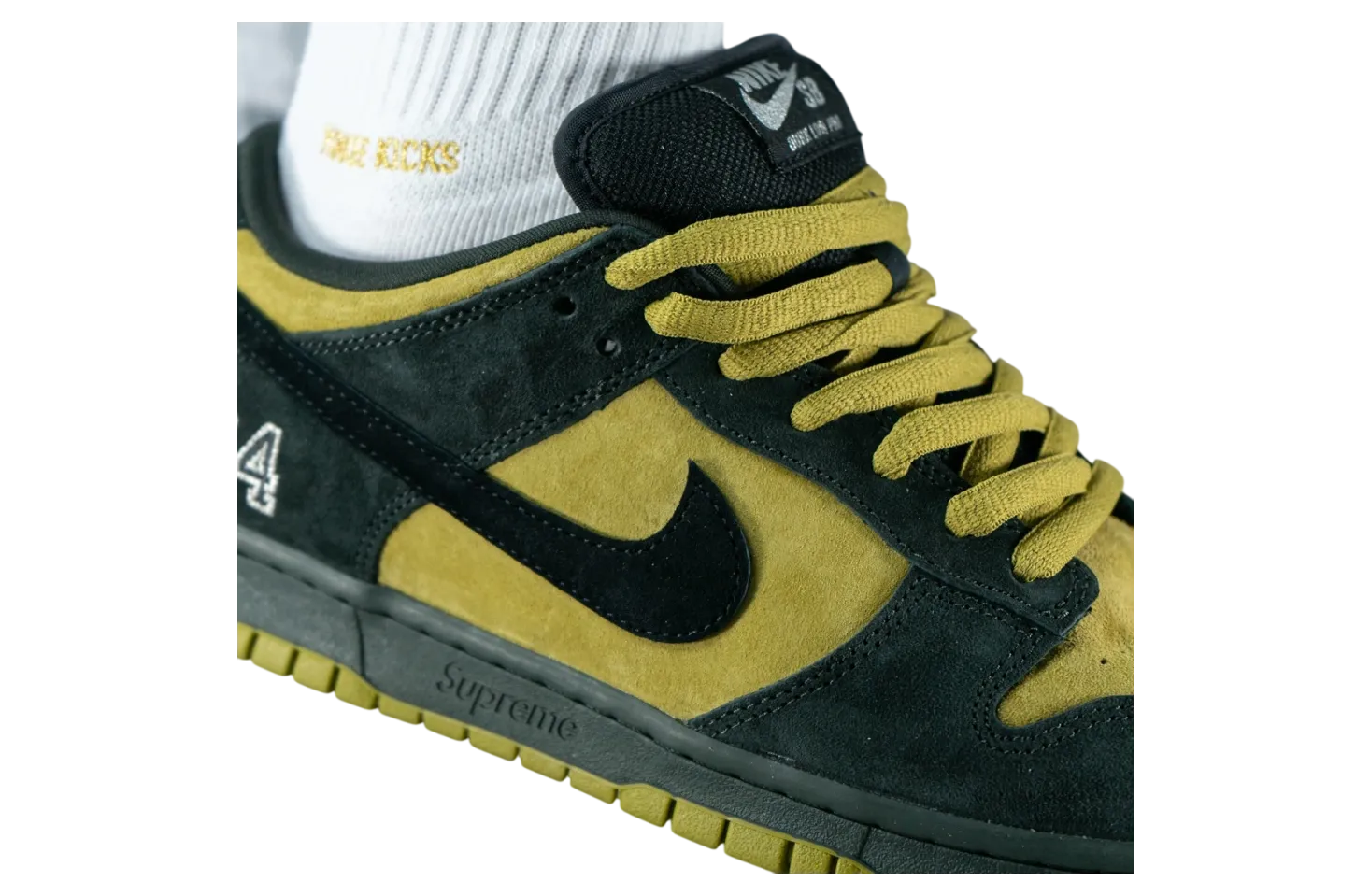 supreme x nike sb dunk low camper green camper green black 6