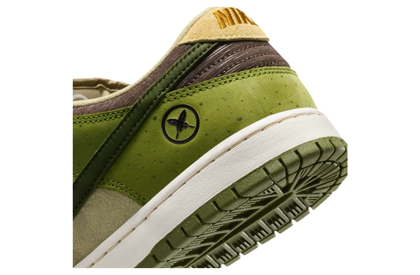 yuto horigome x nike sb dunk low asparagus 6